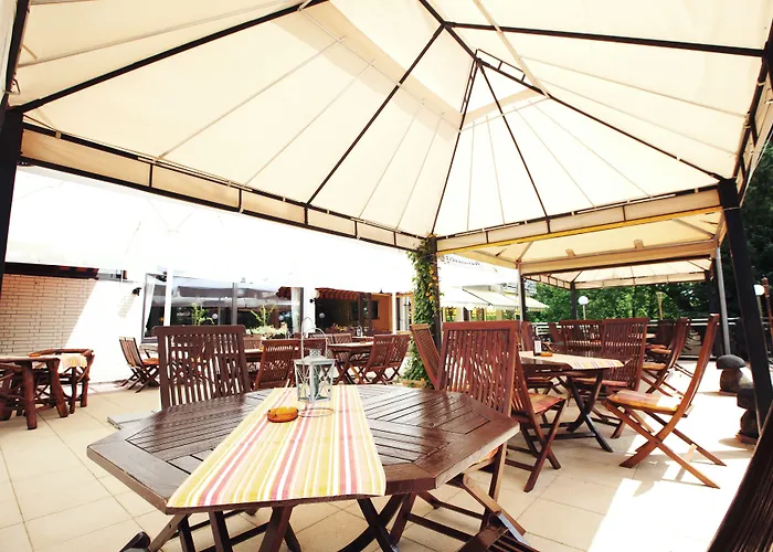 Bergschloesschen Отель Зиммерн