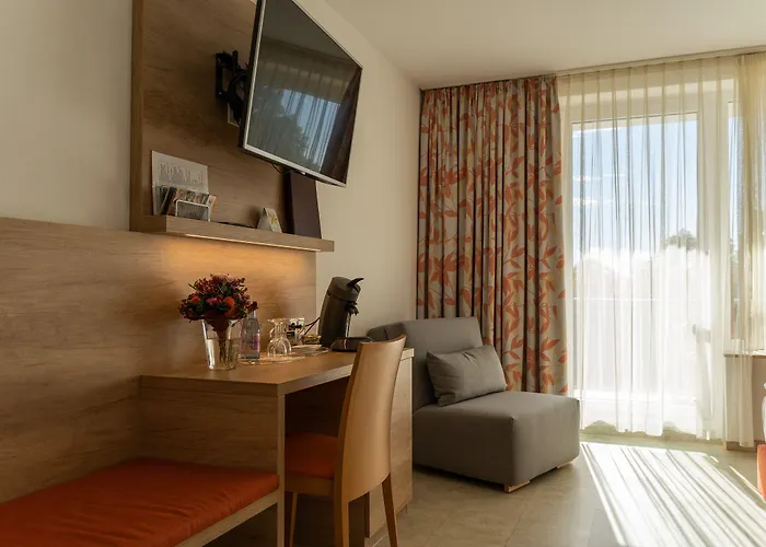 Bergschloesschen Отель